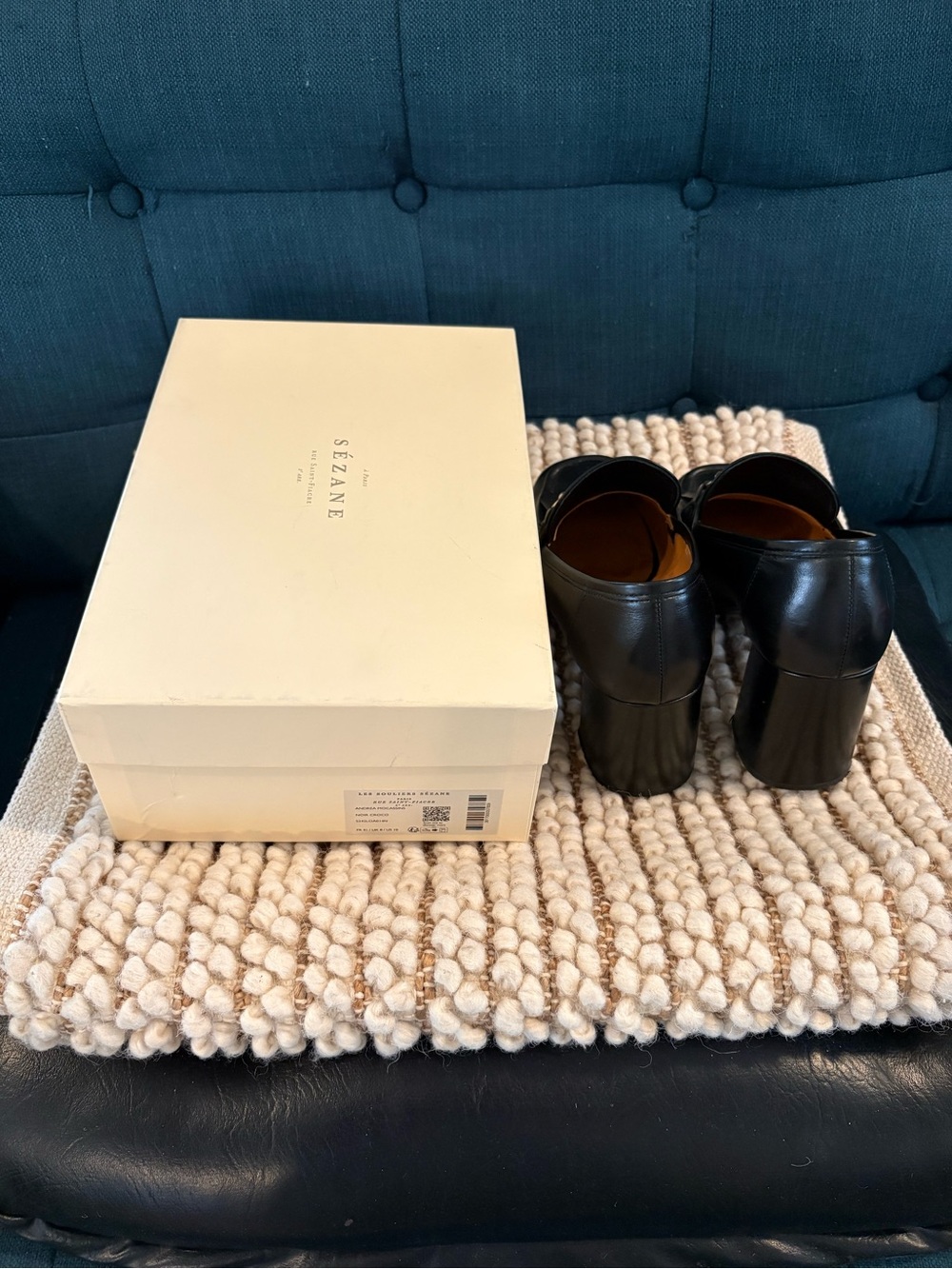 Sezane Julianne Loafers Glossy Black w/box - Picture 2 of 3